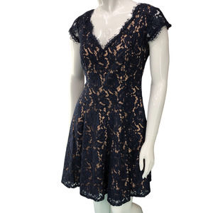 Eliza J Womens Size 4P Petite Dress Lace Overlay Cap Sleeve Navy Blue V Neck